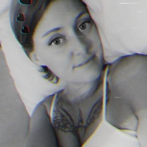 Meet your Posher, Leeann